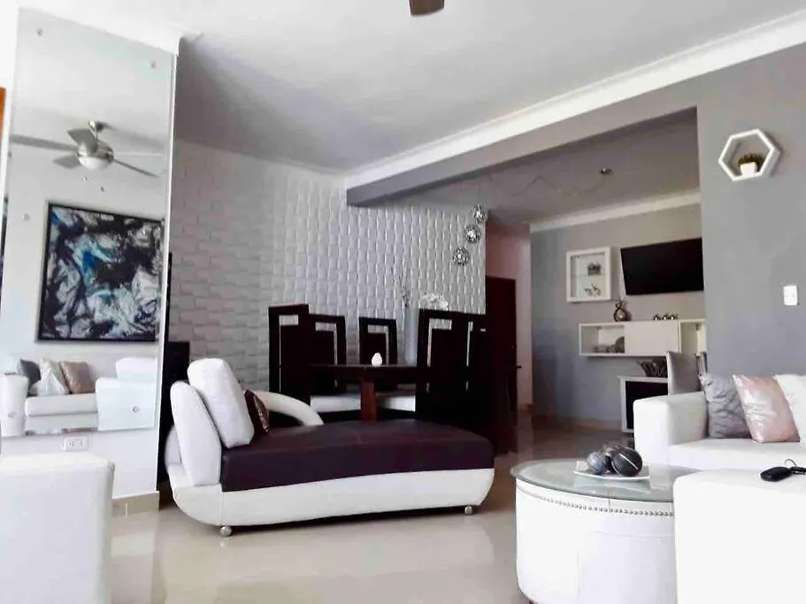 Apartamento Self Check In , Moderno, A/C Completo Wifi, Tv 4K Santiago De Los Caballeros